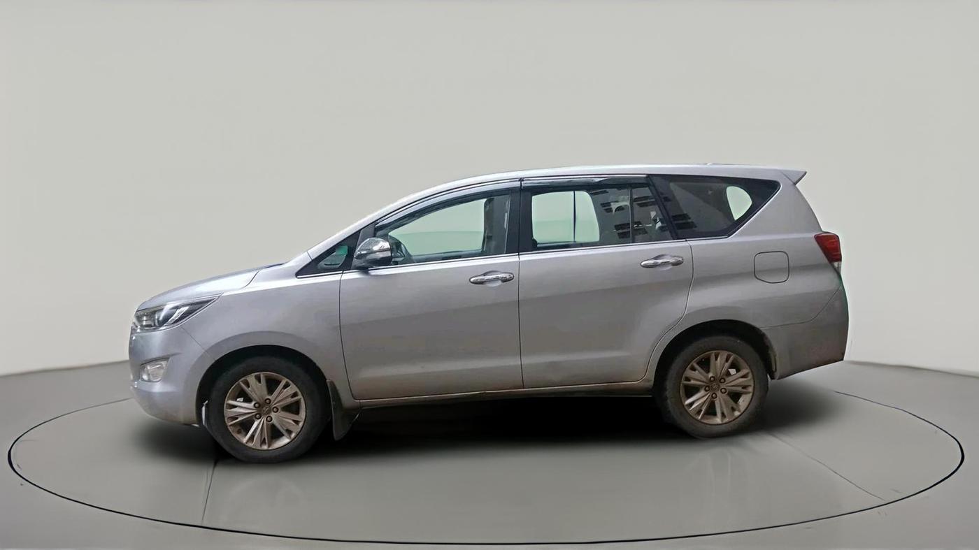 2016 Toyota Innova Crysta 2.8 ZX AT 7 STR, Diesel, Automatic, 75,163 km, exterior
