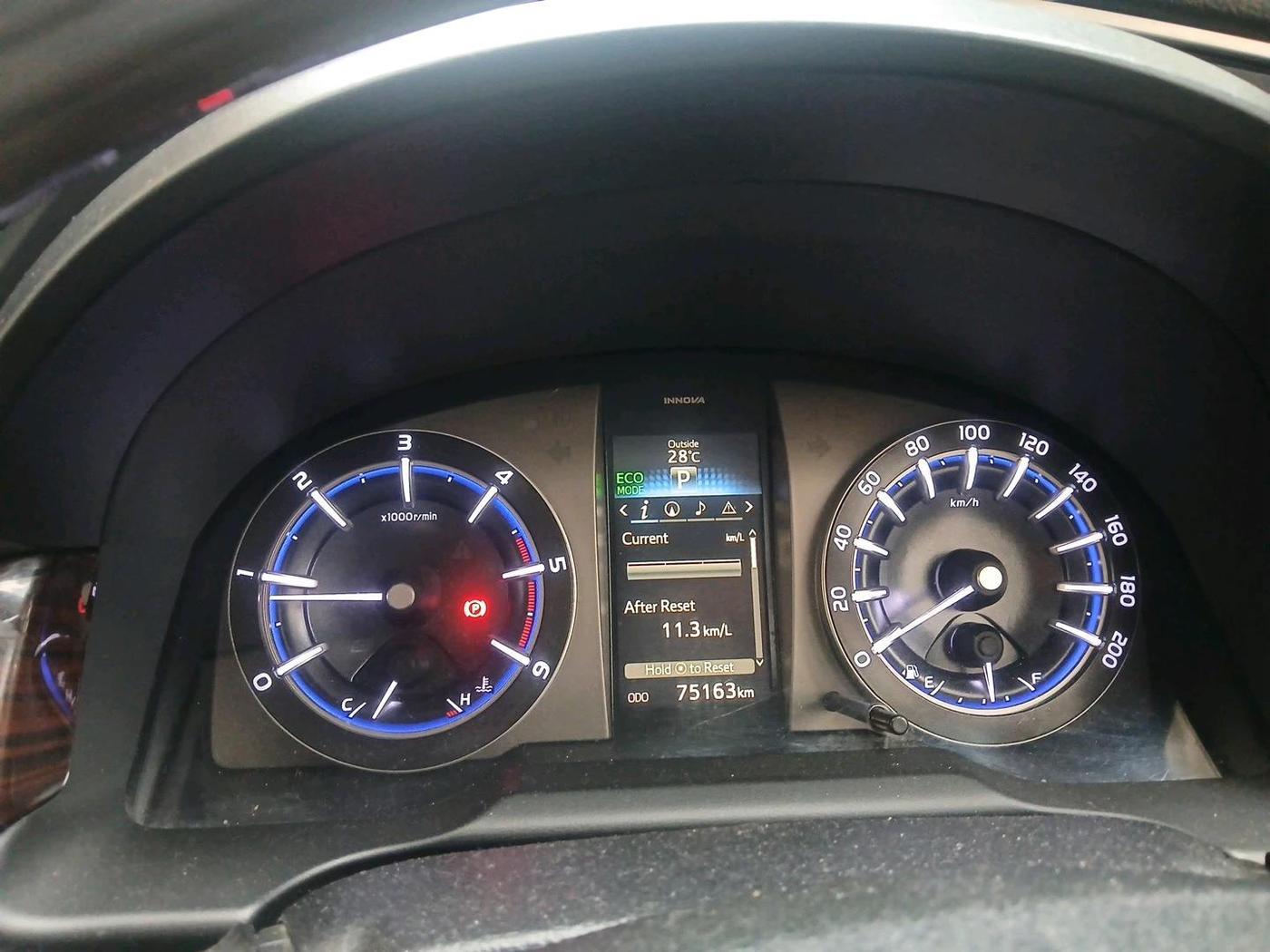 2016 Toyota Innova Crysta 2.8 ZX AT 7 STR, Diesel, Automatic, 75,163 km, interior