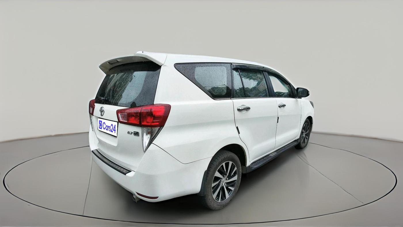 2022 Toyota Innova Crysta 2.7 ZX AT 7 STR, Petrol, Automatic, 84,392 km, exterior