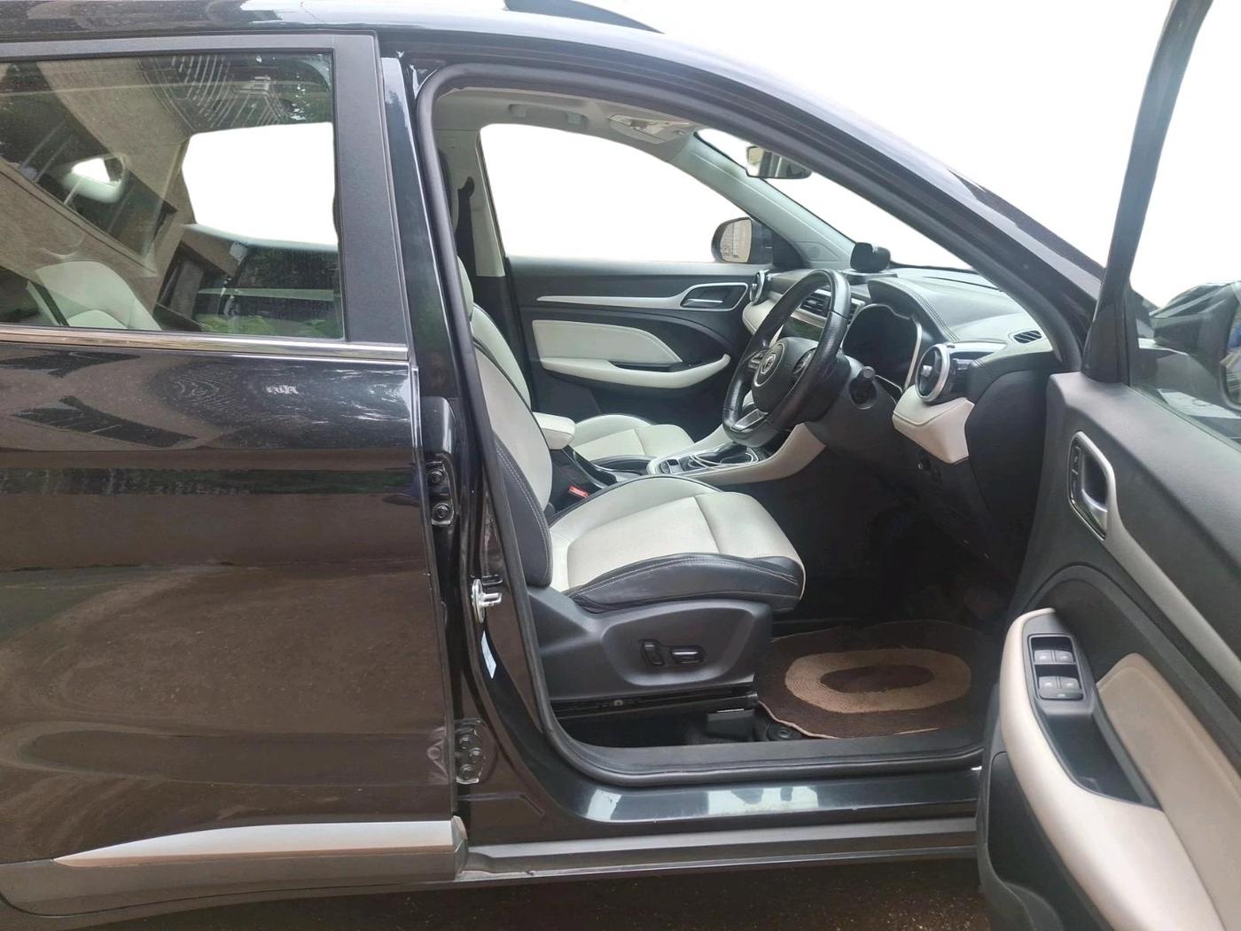 2022 MG ASTOR SHARP 1.5 CVT, Petrol, Automatic, 22,716 km, interior