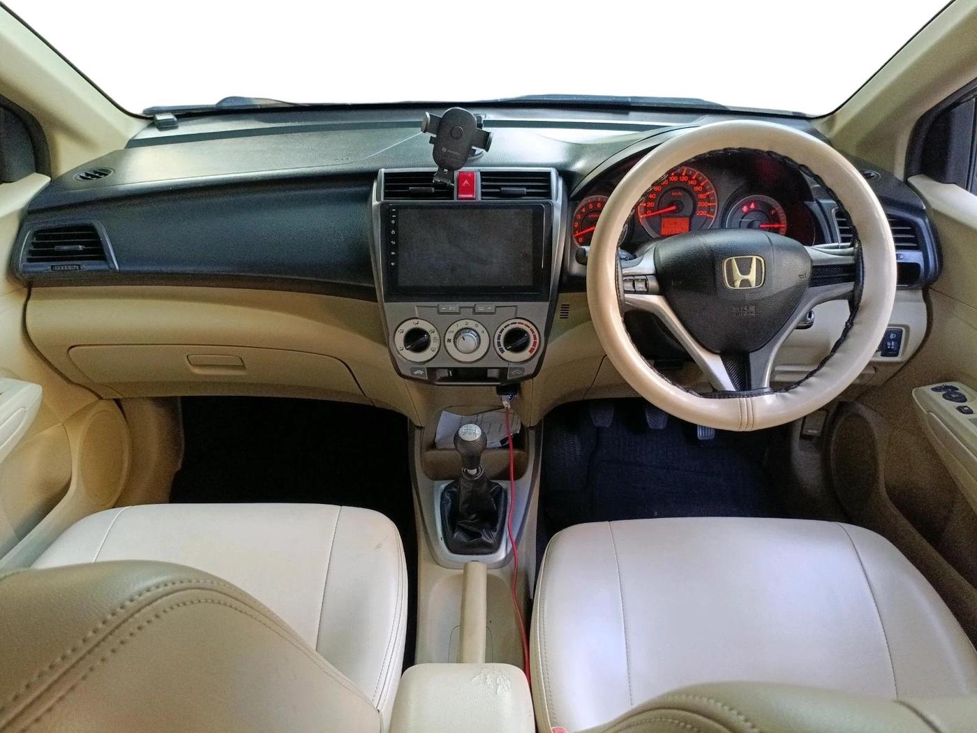 2011 Honda City 1.5L I-VTEC S MT, CNG, Manual, 1,23,168 km, interior