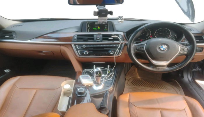 2014 BMW 3 Series 320D LUXURYLINE, Diesel, Automatic, 90,339 km, interior