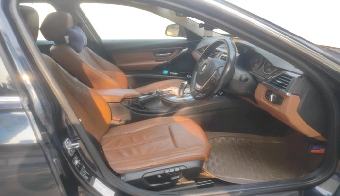 2014 BMW 3 Series 320D LUXURYLINE, Diesel, Automatic, 90,339 km, interior