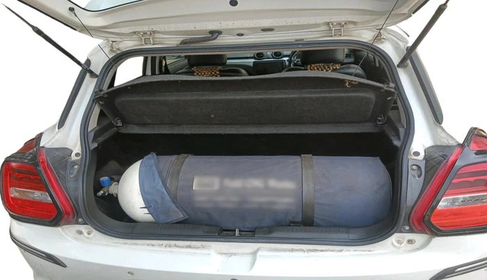 2019 Maruti Swift VXI, CNG, Manual, 92,595 km, exterior