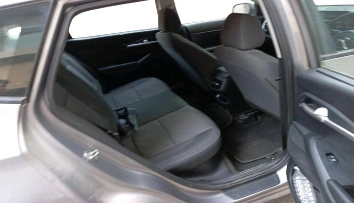 2020 KIA SELTOS HTK PLUS 1.5, Petrol, Manual, 17,438 km, interior