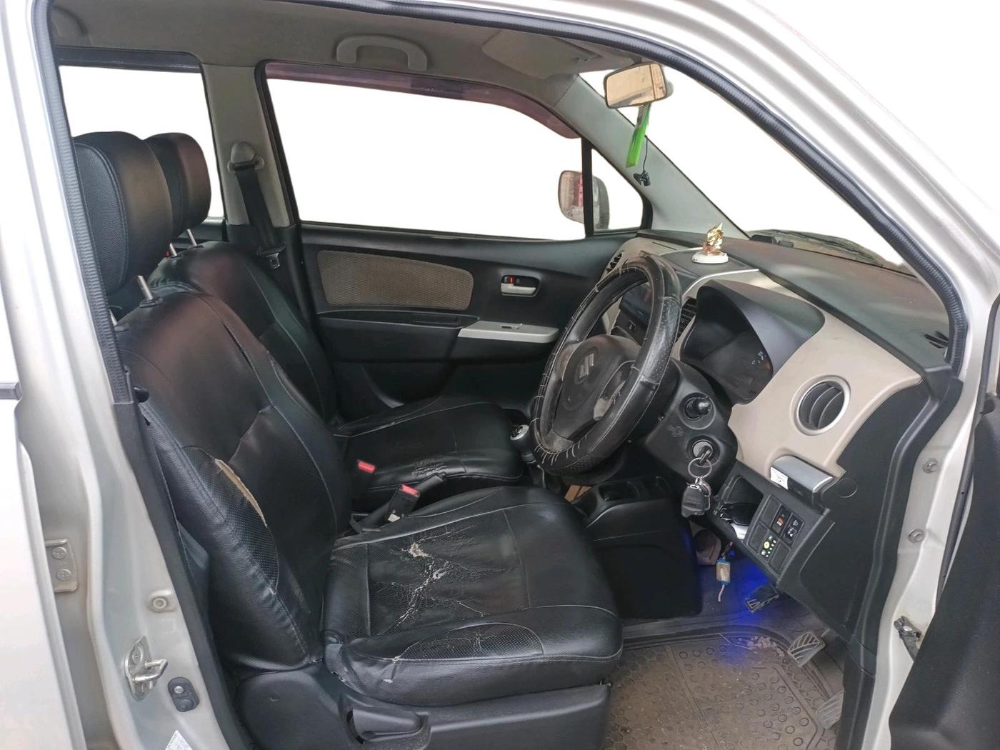 2015 Maruti Wagon R 1.0 LXI CNG, CNG, Manual, 78,965 km, interior