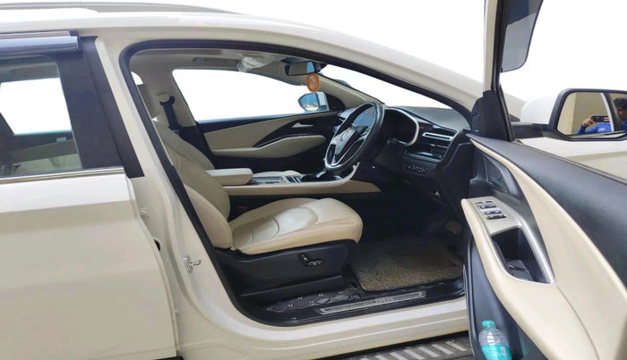 2023 MG HECTOR SAVVY PRO 1.5 TURBO CVT PETROL, Petrol, Automatic, 16,862 km, interior