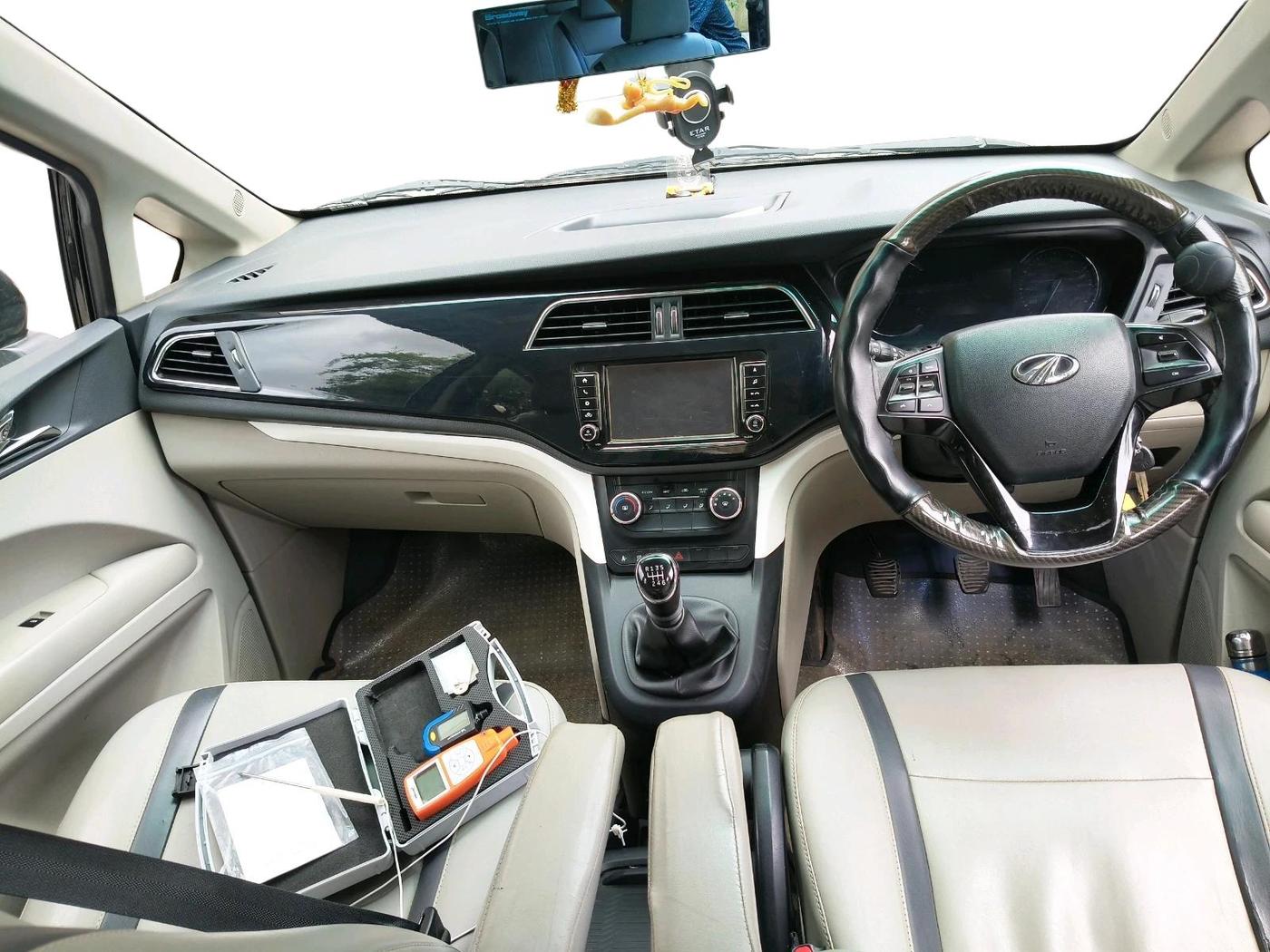 2018 Mahindra MARAZZO M6 7 STR, Diesel, Manual, 91,528 km, interior