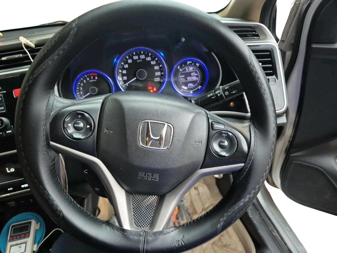 2015 Honda City 1.5L I-VTEC V MT, Petrol, Manual, 1,60,352 km, interior