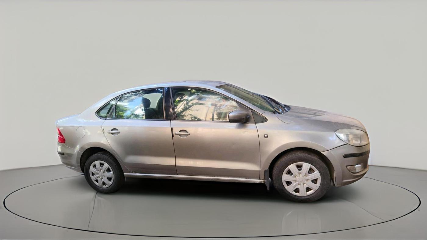 2012 Skoda Rapid AMBITION 1.6 MPI MT, Petrol, Manual, 59,066 km, exterior