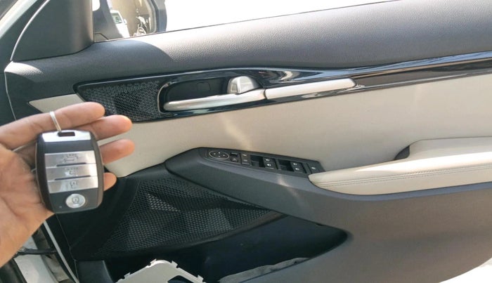 2020 KIA SELTOS HTX IVT 1.5 PETROL, Petrol, Automatic, 34,172 km, interior