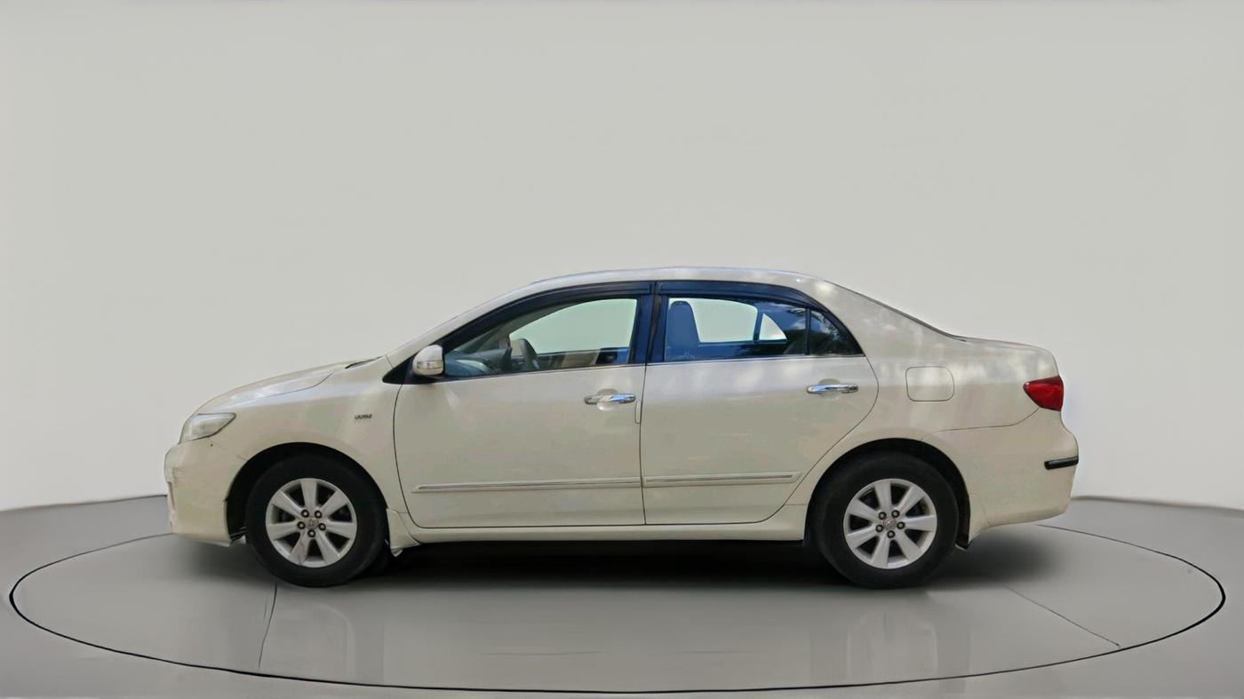2013 Toyota Corolla Altis G PETROL, Petrol, Manual, 1,02,110 km, exterior