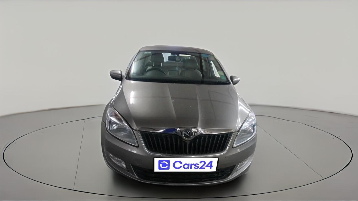 2015 Skoda Rapid AMBITION 1.6 MPI MT, Petrol, Manual, 39,801 km, exterior