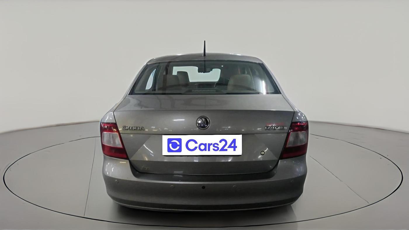 2015 Skoda Rapid AMBITION 1.6 MPI MT, Petrol, Manual, 39,801 km, exterior