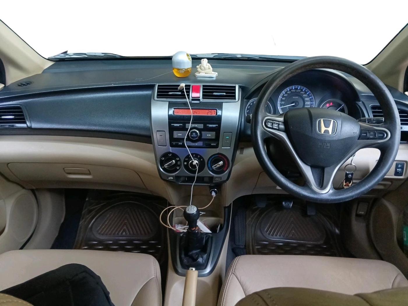 2013 Honda City 1.5L I-VTEC V MT, Petrol, Manual, 99,154 km, interior