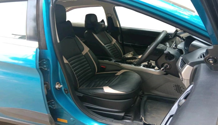2018 Tata NEXON XT PETROL, CNG, Manual, 38,984 km, interior