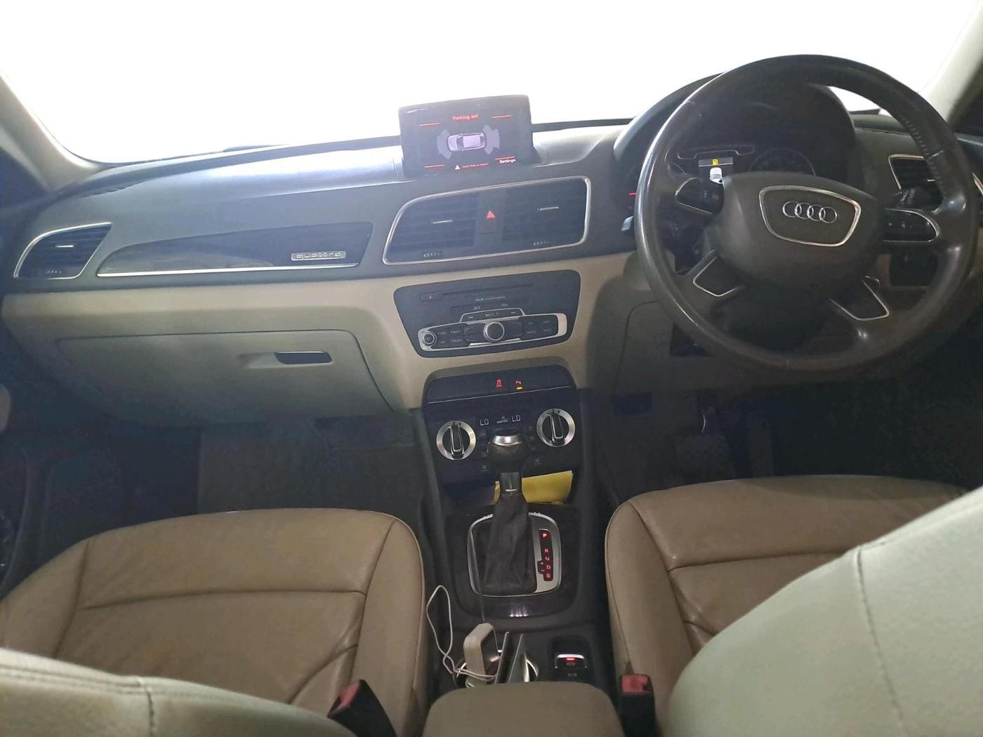 2012 Audi Q3 2.0 TDI QUATTRO, Diesel, Automatic, 1,08,209 km, interior