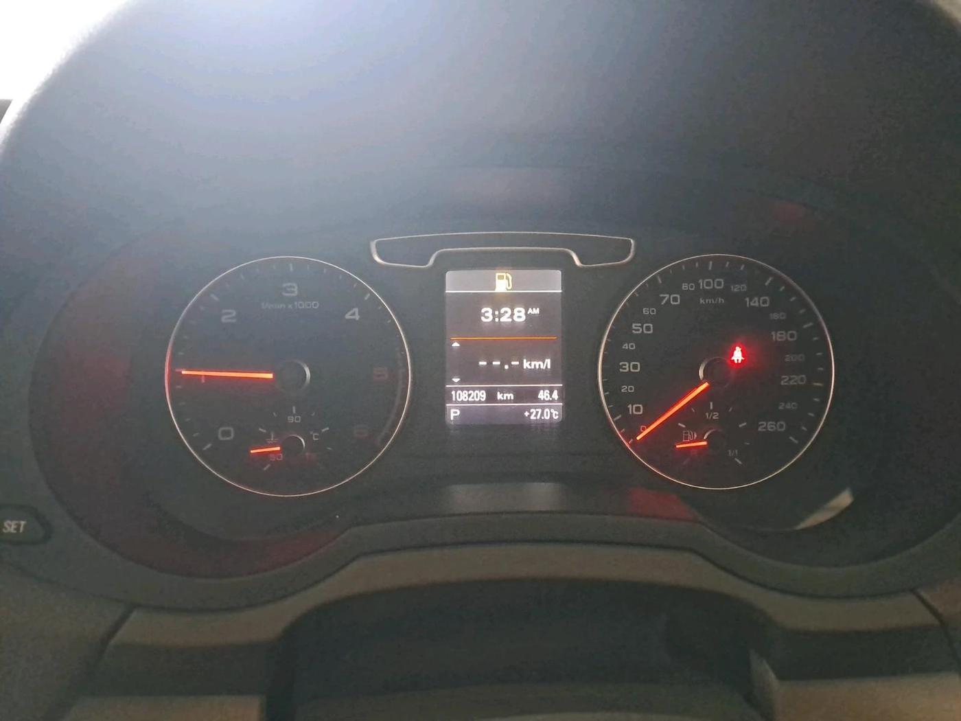 2012 Audi Q3 2.0 TDI QUATTRO, Diesel, Automatic, 1,08,209 km, interior