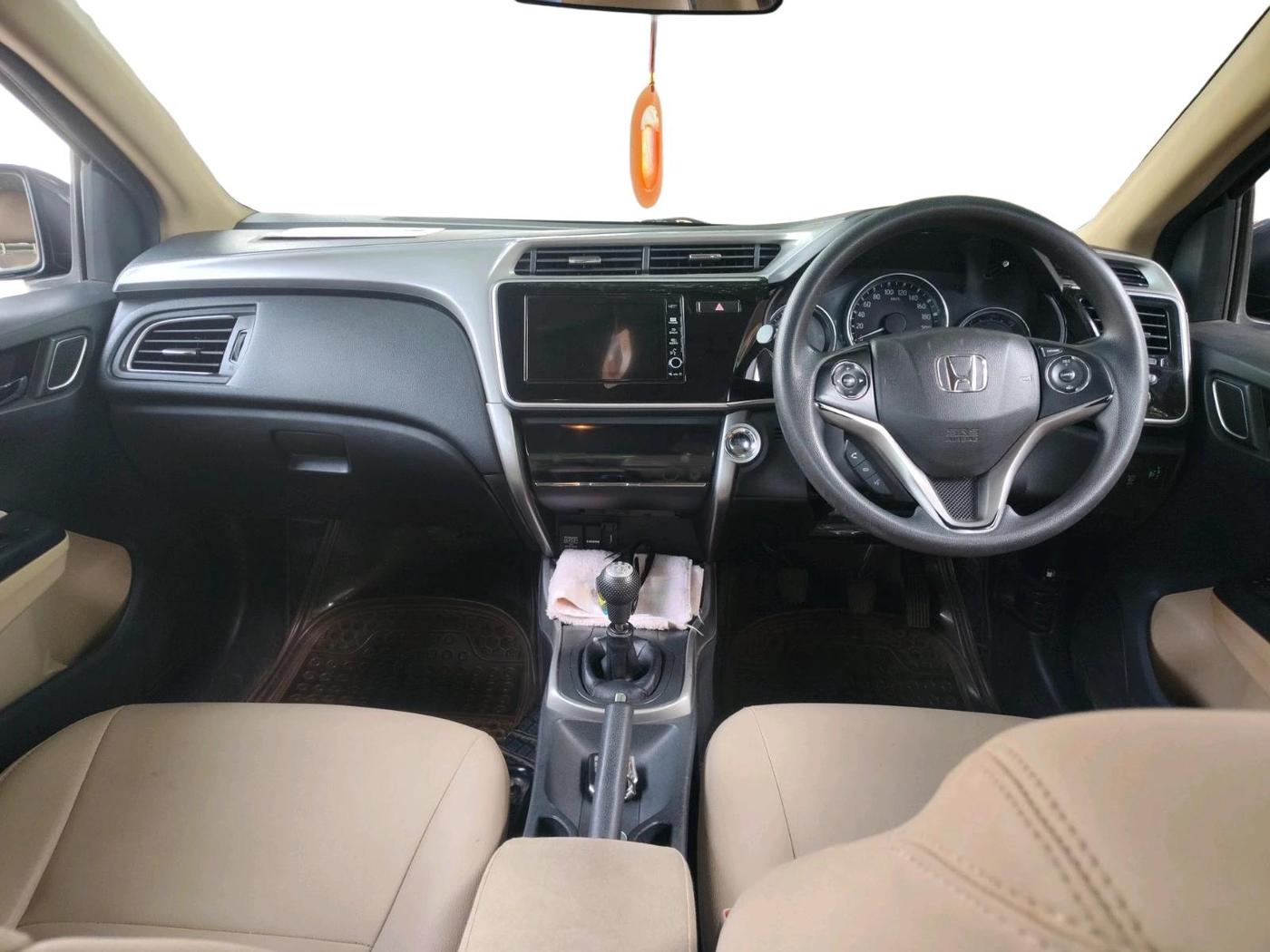 2017 Honda City 1.5L I-VTEC V MT, Petrol, Manual, 74,170 km, interior