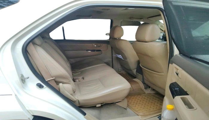 2012 Toyota Fortuner 3.0 4X2 AT, Diesel, Automatic, 1,79,182 km, interior