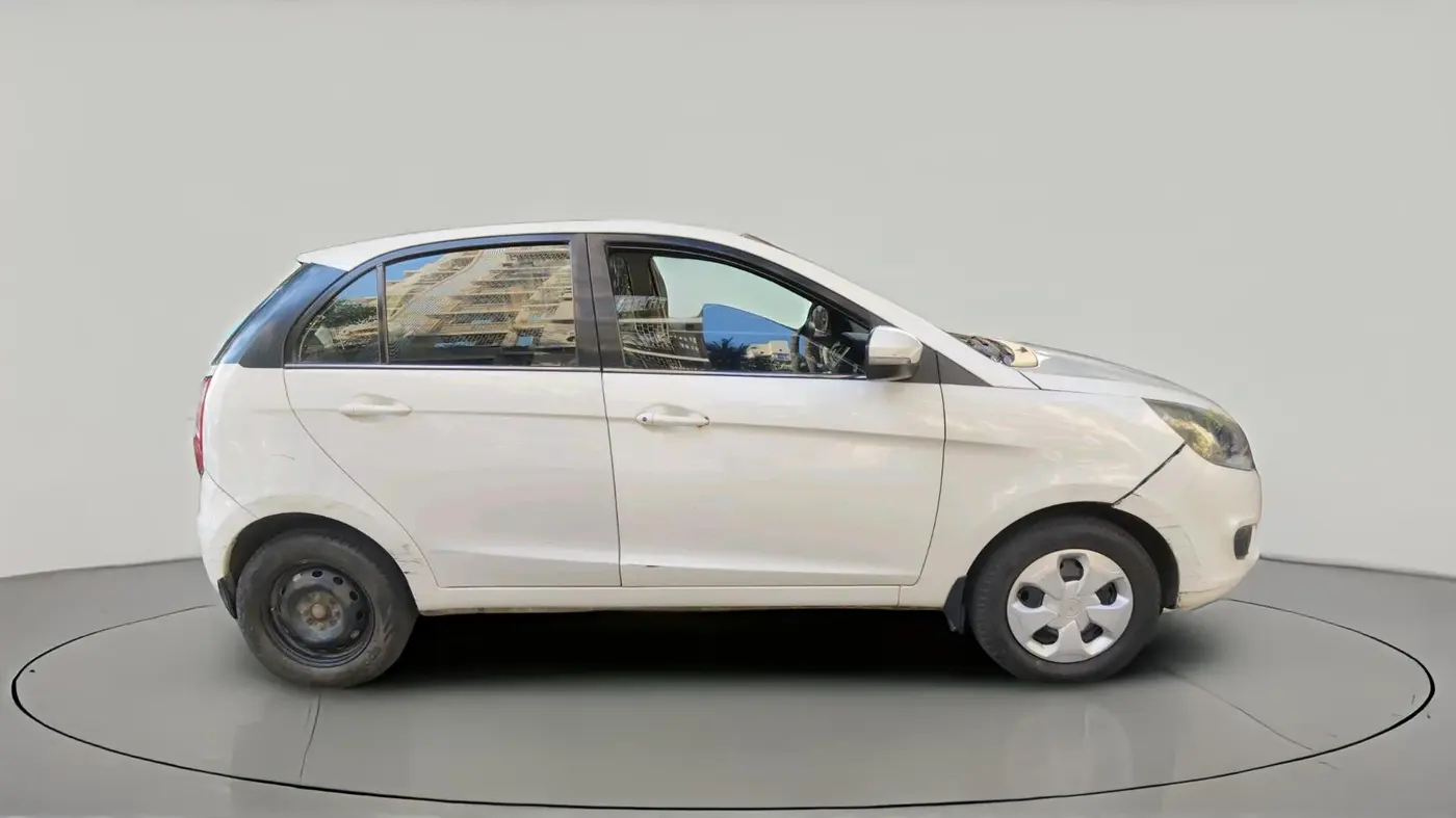 2015 Tata Bolt XM REVOTRON, Petrol, Manual, 56,800 km, exterior