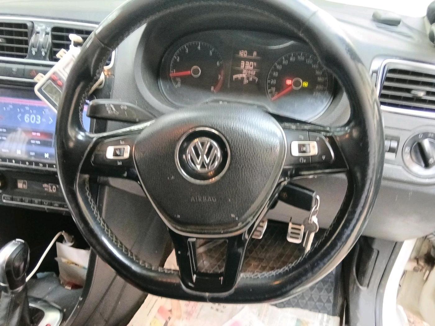 2015 Volkswagen Polo GT TSI AT, Petrol, Automatic, 1,71,884 km, interior