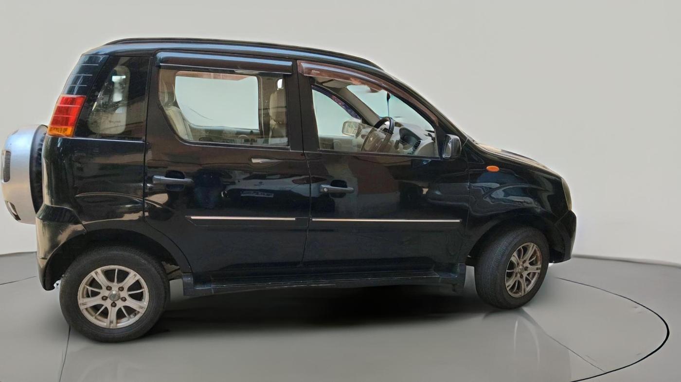 2013 Mahindra Quanto C4, Diesel, Manual, 73,556 km, exterior