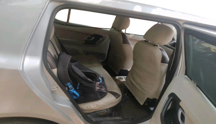 2010 Skoda Fabia AMBIENTE 1.4 PD TDI, Diesel, Manual, 1,61,485 km, interior