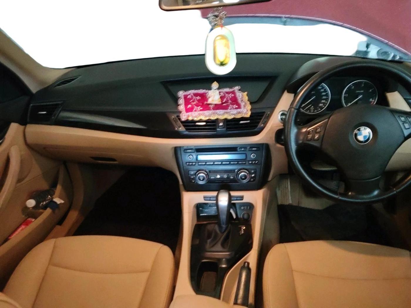 2011 BMW X1 sDrive20d, Diesel, Automatic, 99,877 km, interior