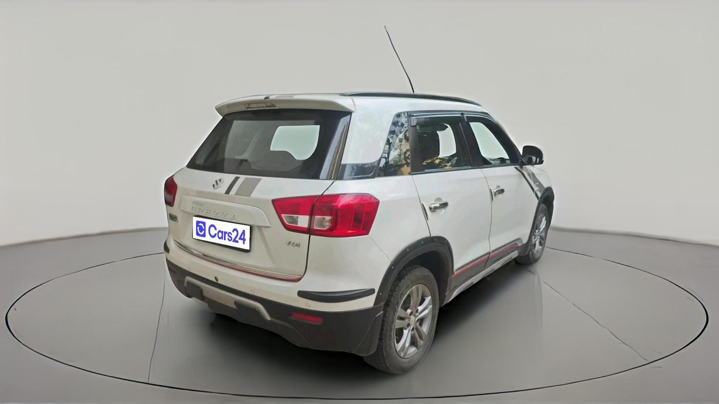 2016 Maruti Vitara Brezza VDI, Diesel, Manual, 1,36,986 km, exterior