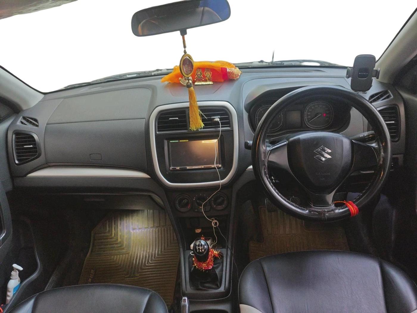 2016 Maruti Vitara Brezza VDI, Diesel, Manual, 1,36,986 km, interior
