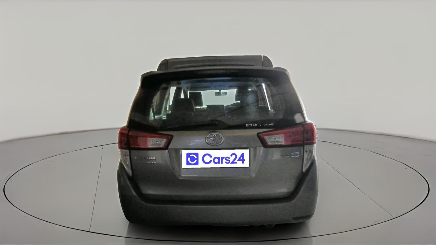 2017 Toyota Innova Crysta 2.4 GX 8 STR, Diesel, Manual, 76,228 km, exterior