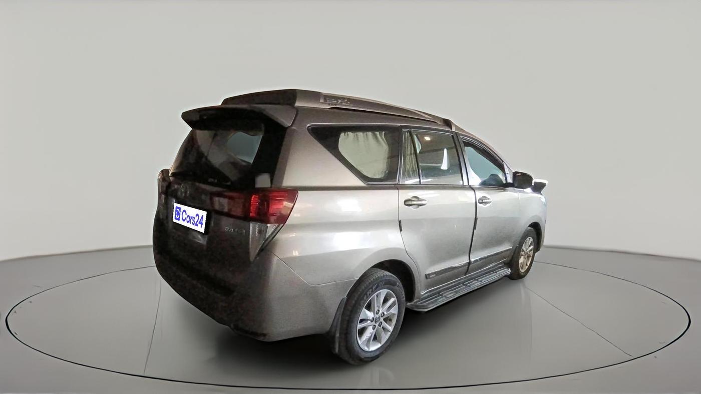 2017 Toyota Innova Crysta 2.4 GX 8 STR, Diesel, Manual, 76,228 km, exterior