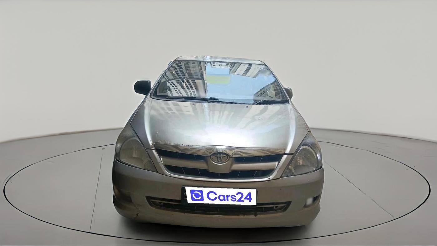 2007 Toyota Innova 2.0 G4, Petrol, Manual, 2,49,774 km, exterior