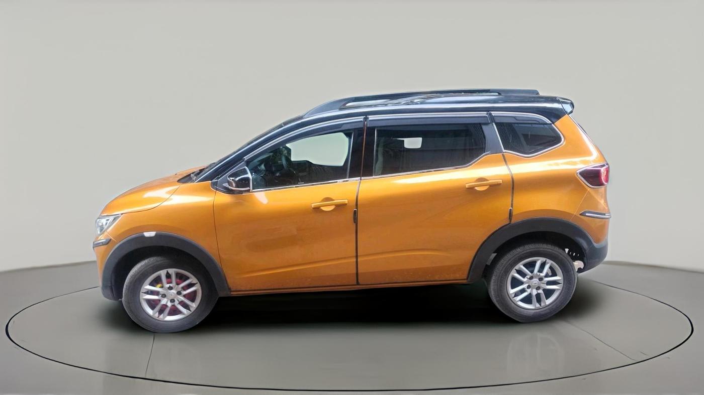 2022 Renault TRIBER RXL MT, Petrol, Manual, 60,804 km, exterior