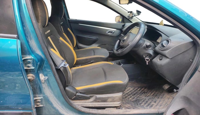 2022 Renault Kwid CLIMBER AMT 1.0, Petrol, Automatic, 31,244 km, interior