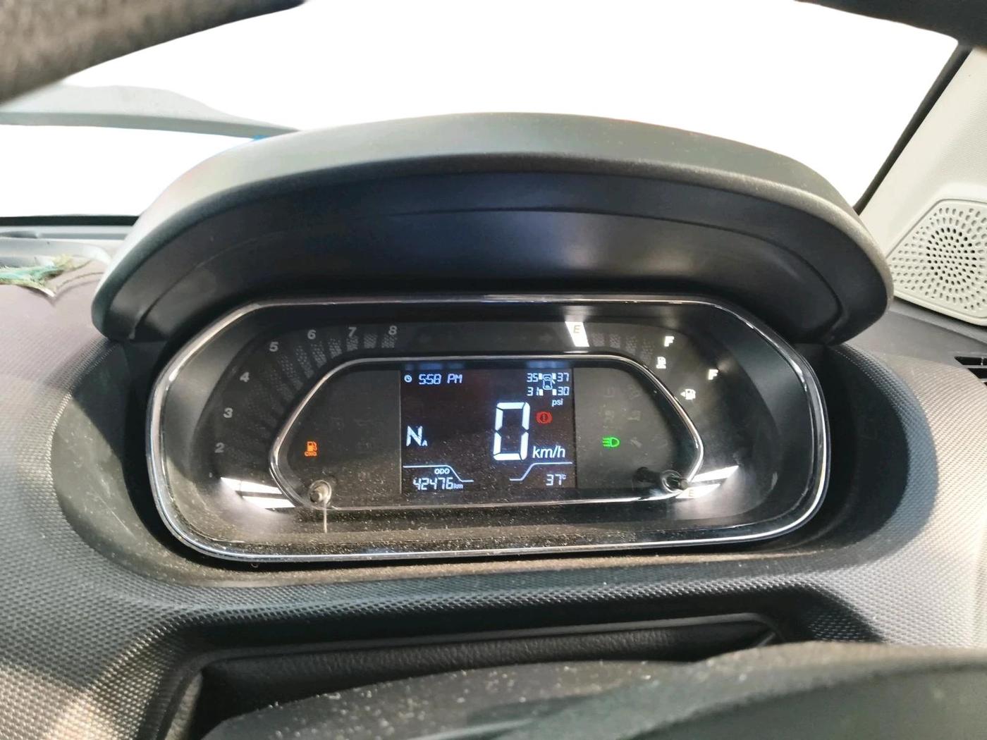 2024 Tata Tiago  XZA Plus CNG, CNG, Automatic, 42,476 km, interior