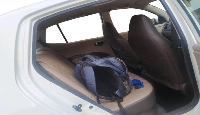 2013 Hyundai i10 MAGNA 1.2, Petrol, Manual, 92,889 km, interior