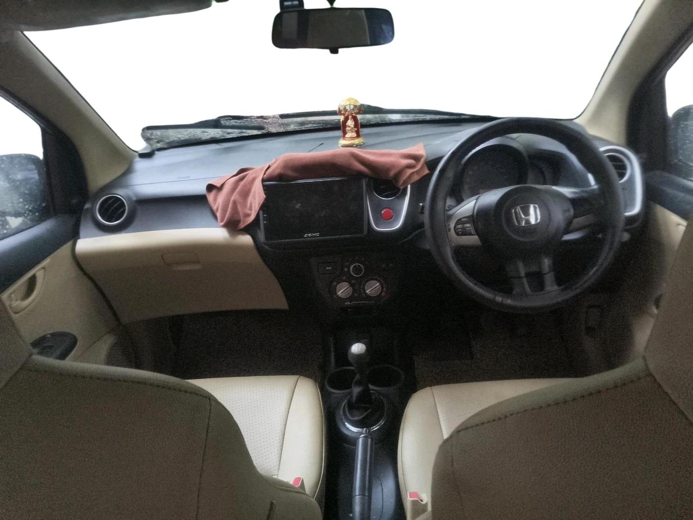 2014 Honda Mobilio 1.5L I-VTEC V, Petrol, Manual, 62,635 km, interior