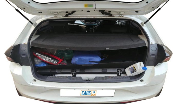 2025 Tata ALTROZ XZ PLUS O SUNROOF CNG, CNG, Manual, 24,134 km, exterior