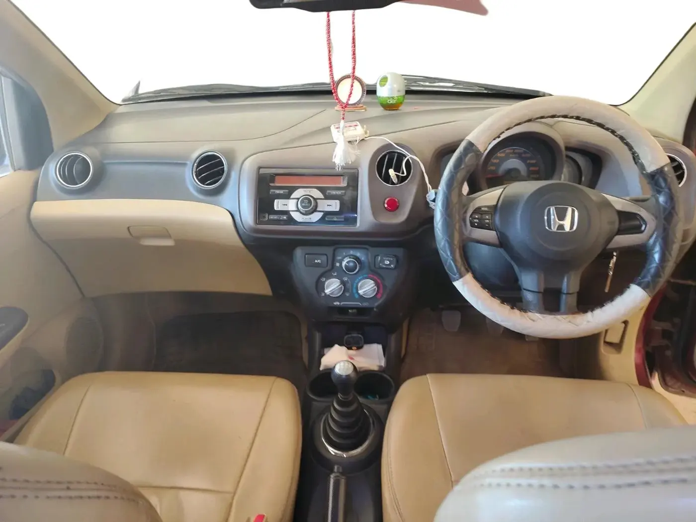 2013 Honda Amaze 1.2L I-VTEC S, CNG, Manual, 87,150 km, interior