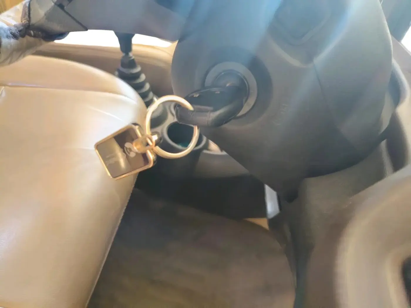 2013 Honda Amaze 1.2L I-VTEC S, CNG, Manual, 87,150 km, interior