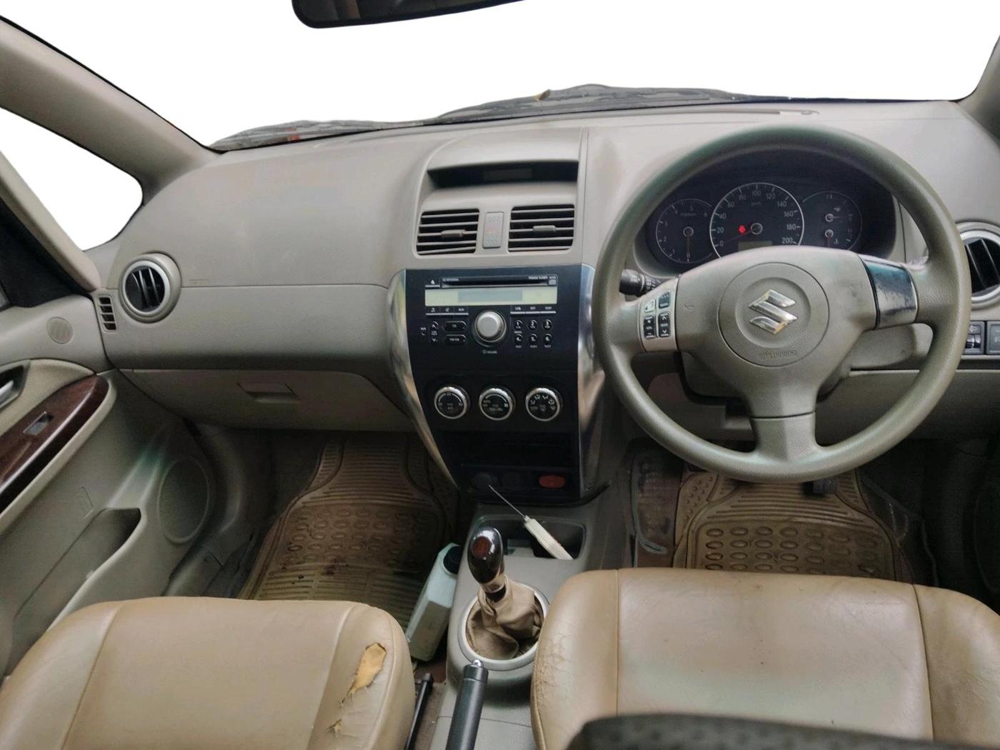 2011 Maruti SX4 ZDI, Diesel, Manual, 1,17,218 km, interior