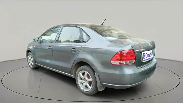 2013 Volkswagen Vento HIGHLINE 1.6 MPI, Petrol, Manual, 66,096 km, exterior