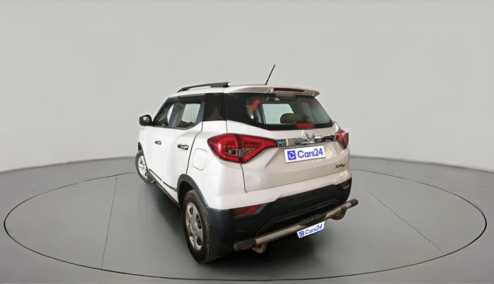 2023 Mahindra XUV300 W6 1.2 PETROL, Petrol, Manual, 17,986 km, exterior