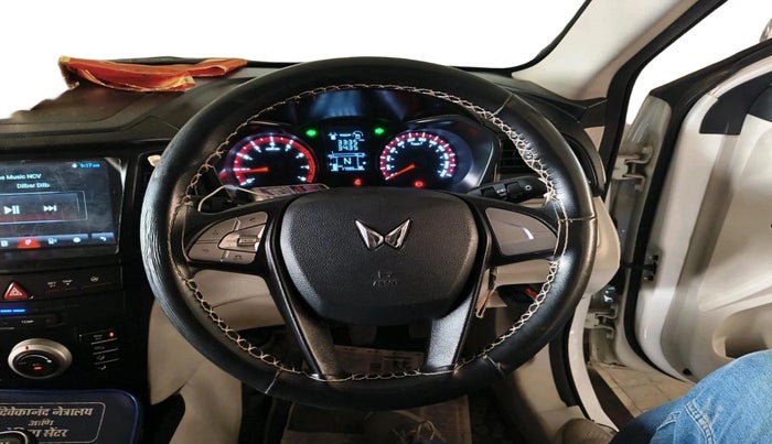 2023 Mahindra XUV300 W6 1.2 PETROL, Petrol, Manual, 17,986 km, interior