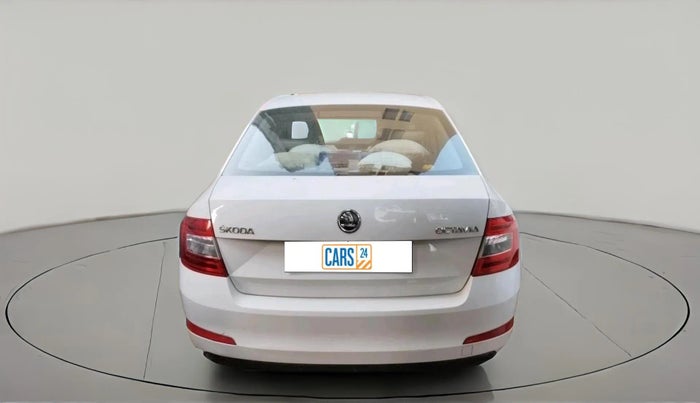 2014 Skoda Octavia AMBITION 2.0 TDI AT, Diesel, Automatic, 1,55,034 km, exterior