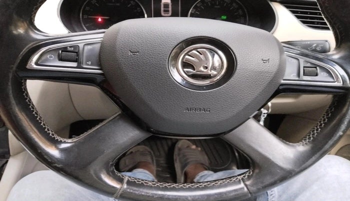 2014 Skoda Octavia AMBITION 2.0 TDI AT, Diesel, Automatic, 1,55,034 km, interior