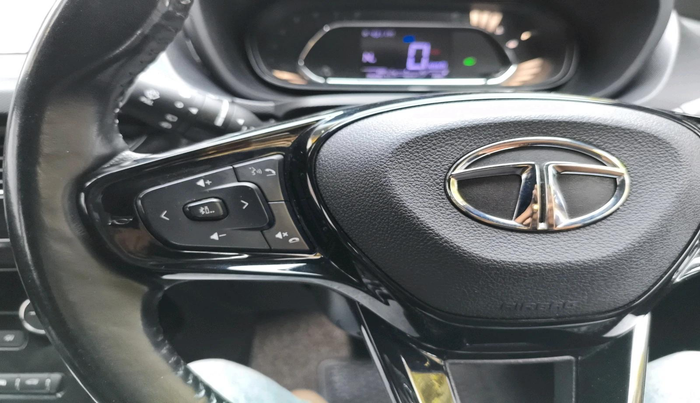 2022 Tata NEXON XZA PLUS DIESEL DARK EDITION, Diesel, Automatic, 34,089 km, interior
