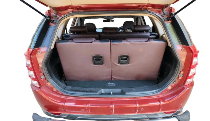 2015 Mahindra XUV500 W6, Diesel, Manual, 70,703 km, exterior